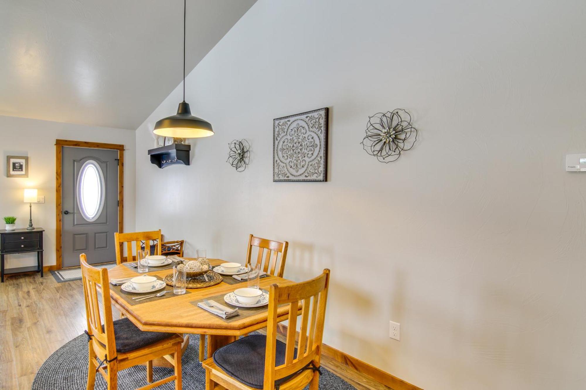 Cozy Belgrade Home Near Skiing, Hiking And Airport! Kültér fotó
